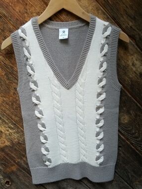 Daily Sports Vest Cable Knit Wool Blend XS